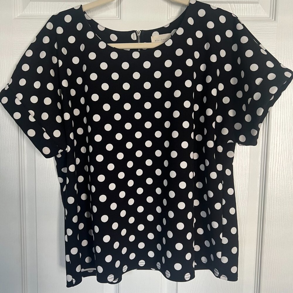 Black and White Polka Dot Top Mellody in Large
